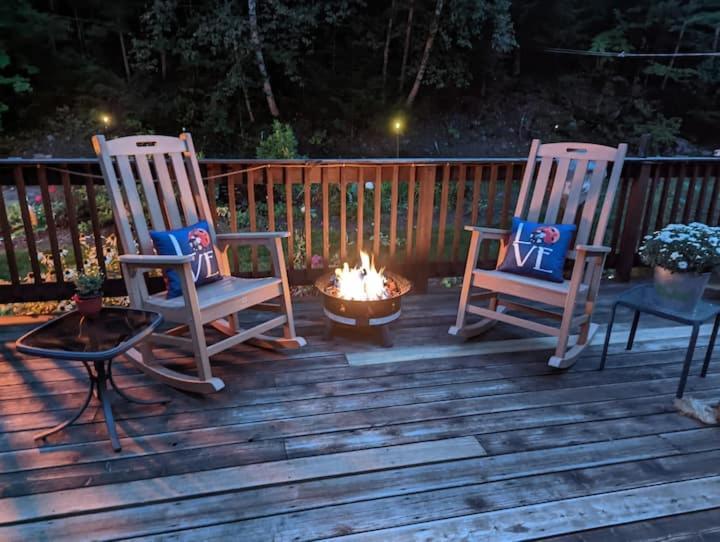 Pond Memories - National Parks Suite - Paddling Included! Surry Esterno foto